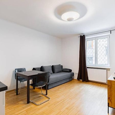 Newly-Renovated, Central City Apartment In The Heart Of Wiedeń Zewnętrze zdjęcie