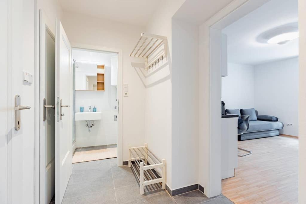 Newly-Renovated, Central City Apartment In The Heart Of Wiedeń Zewnętrze zdjęcie